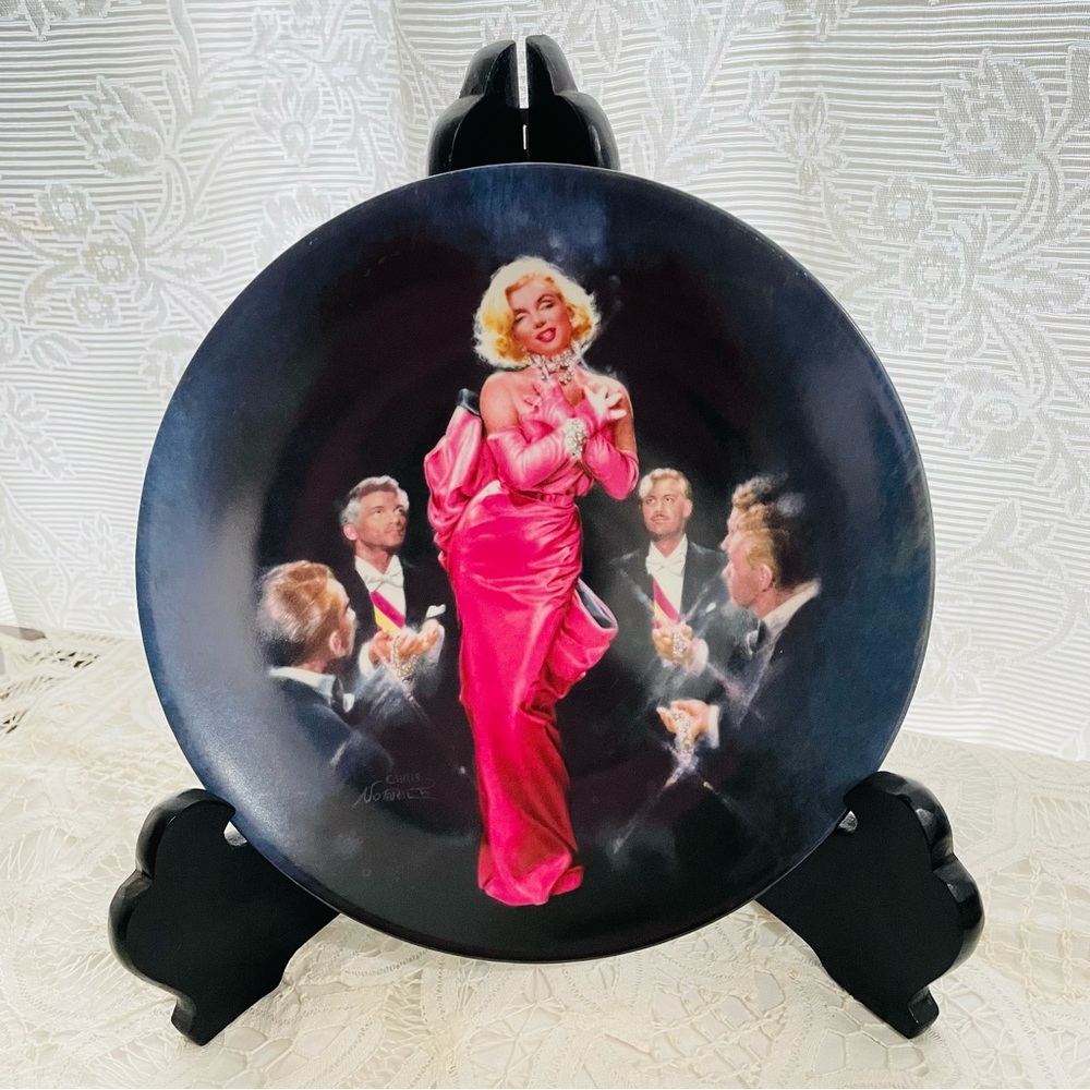 Plate Marilyn Monroe Diamonds Are A Girl Best Friend Collector Plate 1990 Delphi
